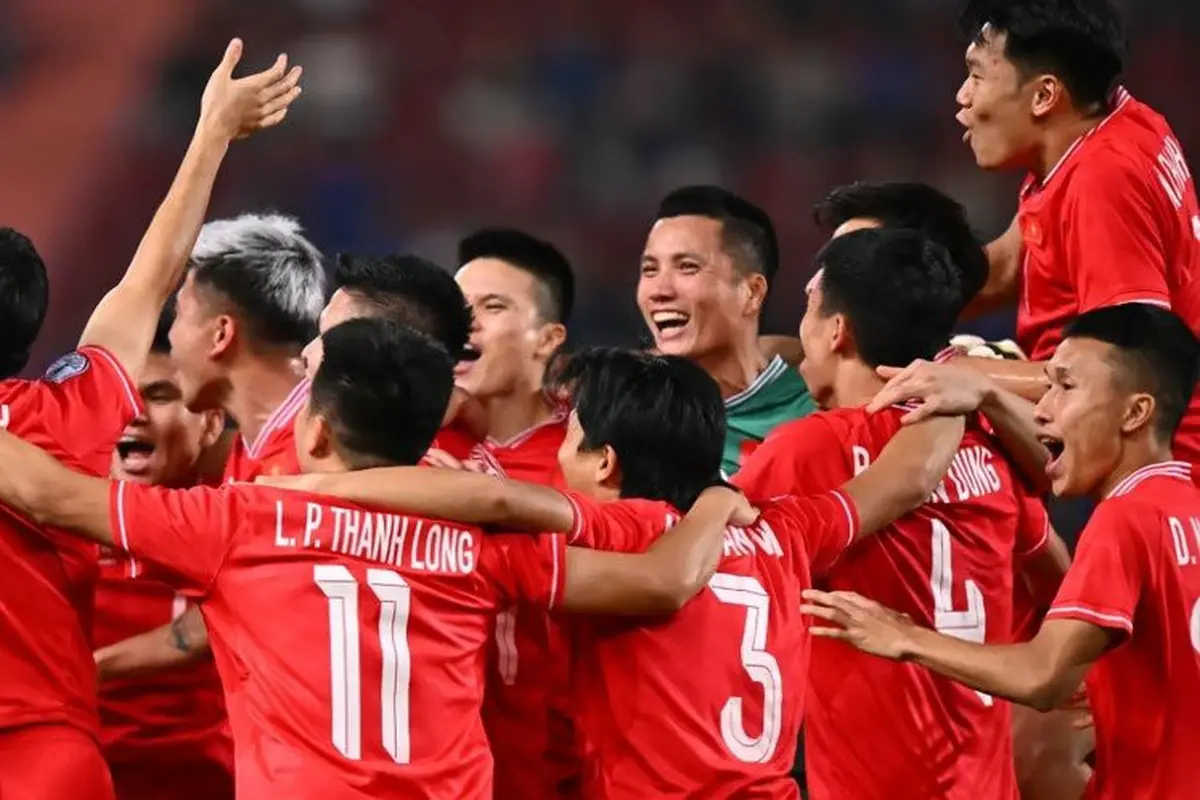 Timnas Vietnam merayakan kesuksesan menjadi juara Piala AFF 2024. (c) ASEAN United FC