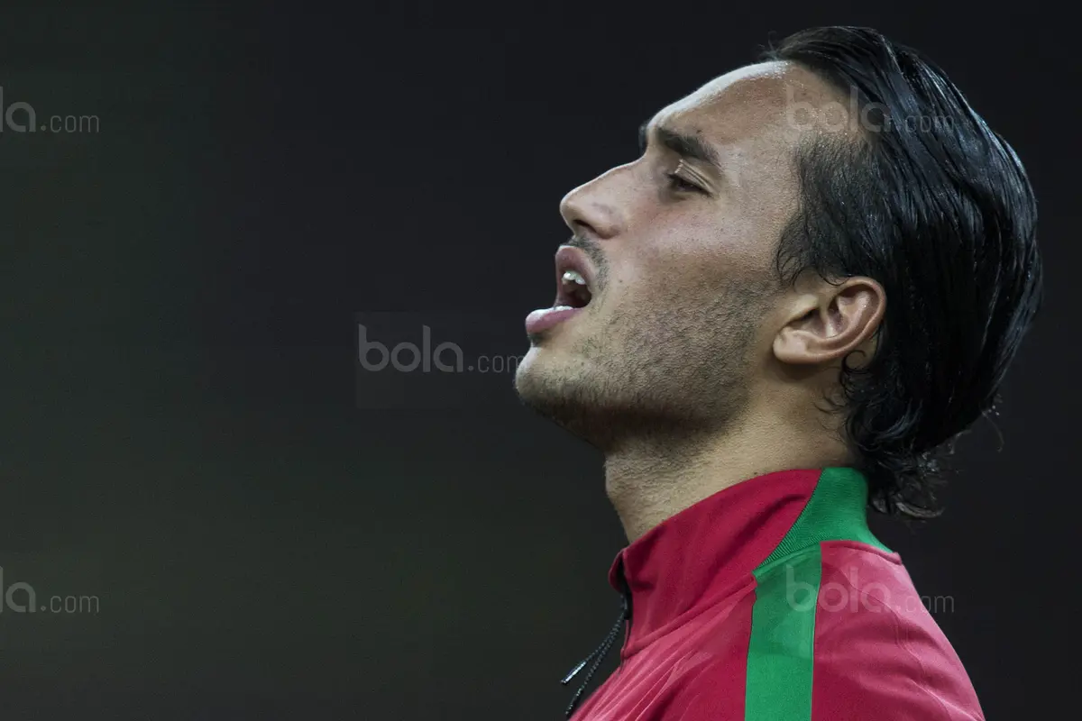 Ezra Walian