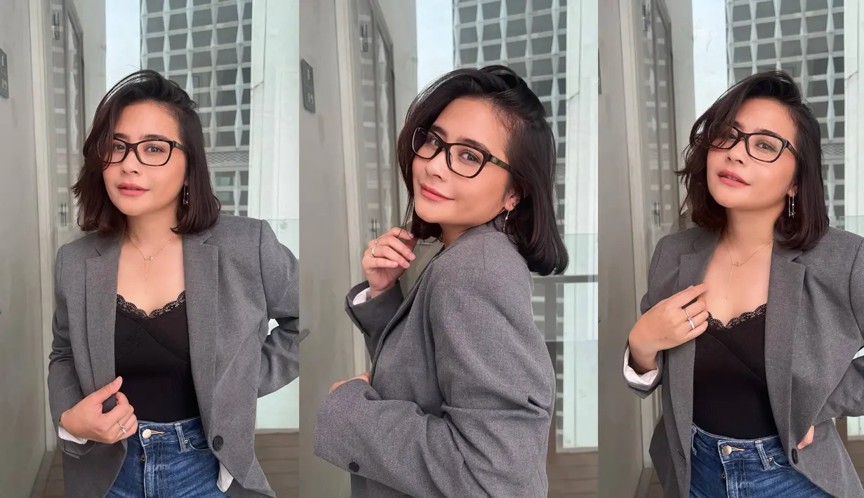 Tidak hanya berhenti di dunia hiburan dan bisnis, Prilly yang sudah sibuk dengan segudang aktivitasnya ini juga menjadi dosen di kampus ternama Indonesia, yaitu UGM. Dalam beberapa kesempatan, Prilly yang tampil dengan busana formal ini pun memberikan materi di dalam kelas Ilmu Komunikasi dan Fisipol.(Liputan6.com/IG/@prillylatuconsina96)