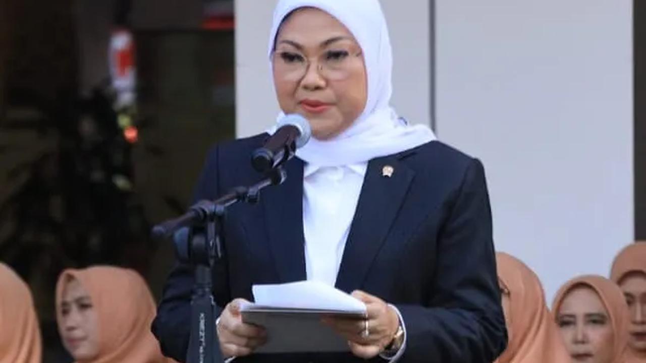 Menaker Ida mengungkapkan, sejumlah proyeksi untuk mewujudkan Indonesia menjadi negara maju, meliputi, Pertumbuhan ekonomi yang memuncak 7,4 persen pada tahun 2039;