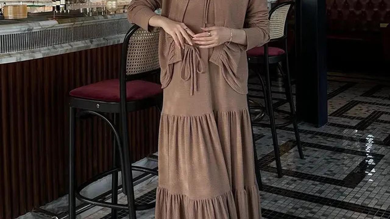 Trik Padu Padan Hijab Coklat, 5 Warna Baju yang Tampak Hangat dan Menawan