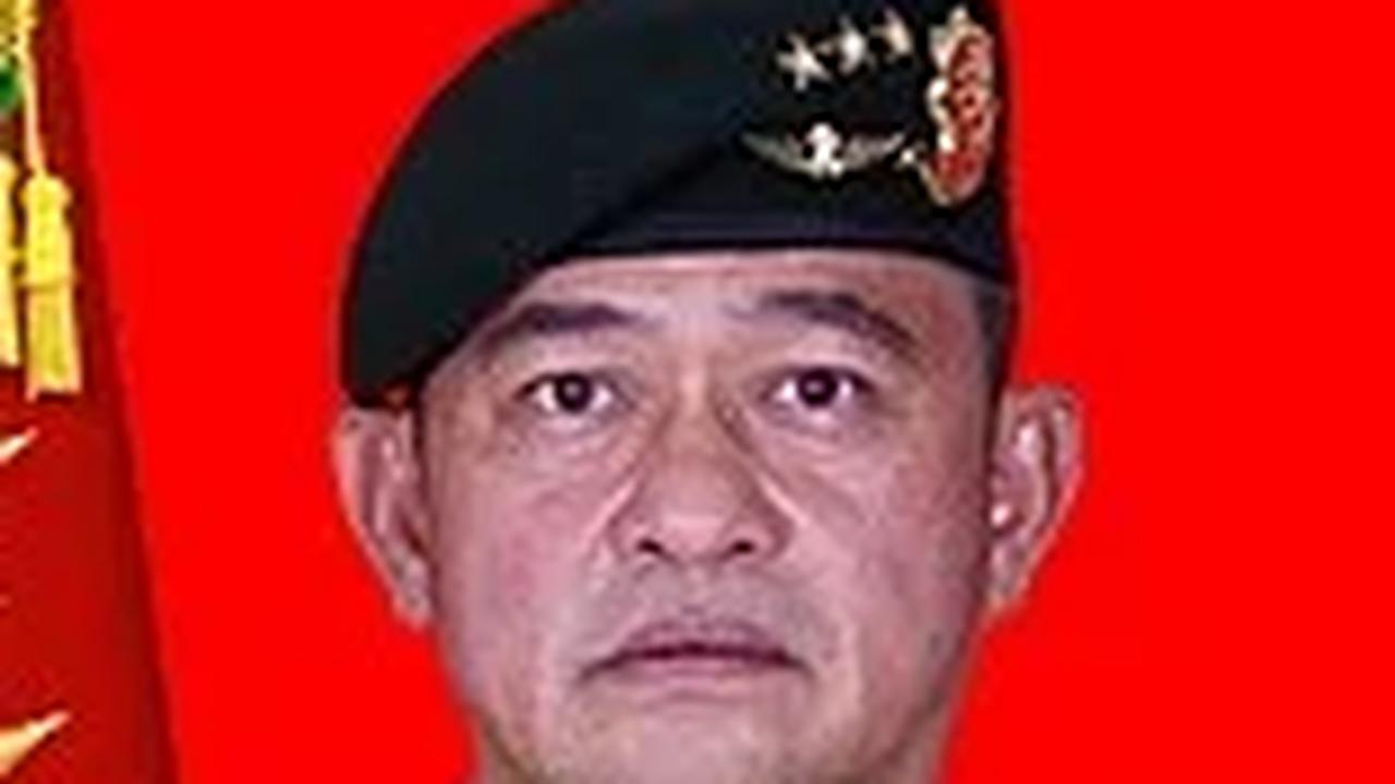 Jokowi Dikabarkan Lantik Kasad Baru Besok, Nama Jenderal Maruli Menguat