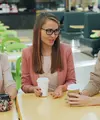 Agar reuni terasa lebih menyenangkan, yuk pahami cara menghadapi perbandingan karier tanpa kehilangan rasa percaya diri. [Dok/Pexels.com/Vitaly Gariev].