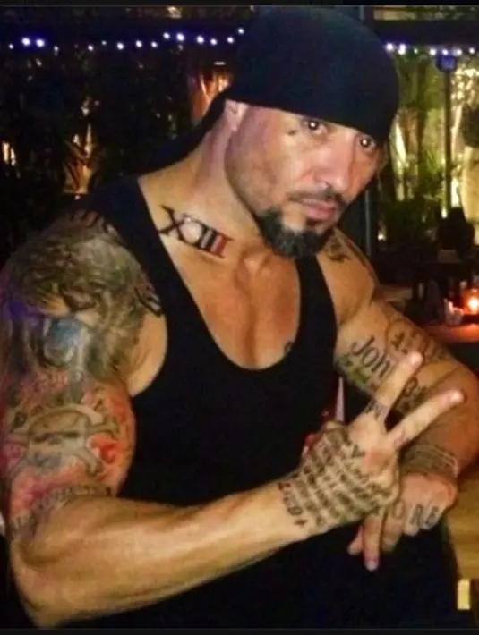 Berdasarkan informasi yang dihimpun, Amokrane adalah mantan petarung di Mixed Martial arts (MMA). Lelaki berdarah Aljazair ini pernah menang sekali pada Desember 1999 melawan Mike Tomlinson.  (Istimewa)