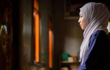 7 Cara Bertakwa kepada Allah, Berbuat Baik kepada Sesama hingga Beribadah dengan Khusyuk