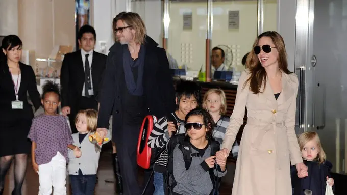Angelina Jolie dan Brad Pitt sangat menghawatirkan keselamatan anak-anaknya. (AFP/Bintang.com)