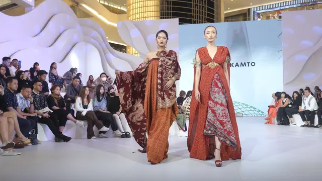 KAART JAGAT, Kreasi Batik dengan Sentuhan Mewah dari 14 Desainer IPMI