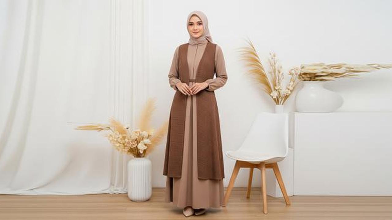 Perbandingan Gamis Rompi vs Gamis Biasa: Kelebihan, Kekurangan, dan Situasi Pemakaian Terbaik