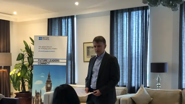 Dubes Inggris untuk Indonesia dan Timor Leste, Owen Jenkins memberi sambutan untuk Future Leaders Connect 2019 Homecoming Reception di Jakarta pada Rabu (13/11/2019) (Liputan6.com/Hugo Dimas)