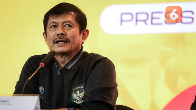 Foto: Hampir 24 Jam Fokus Mikirin Timnas Indonesia U-17, Indra Sjafri Dapat Pijatan usai Berikan Keterangan Terbaru untuk Wartawan