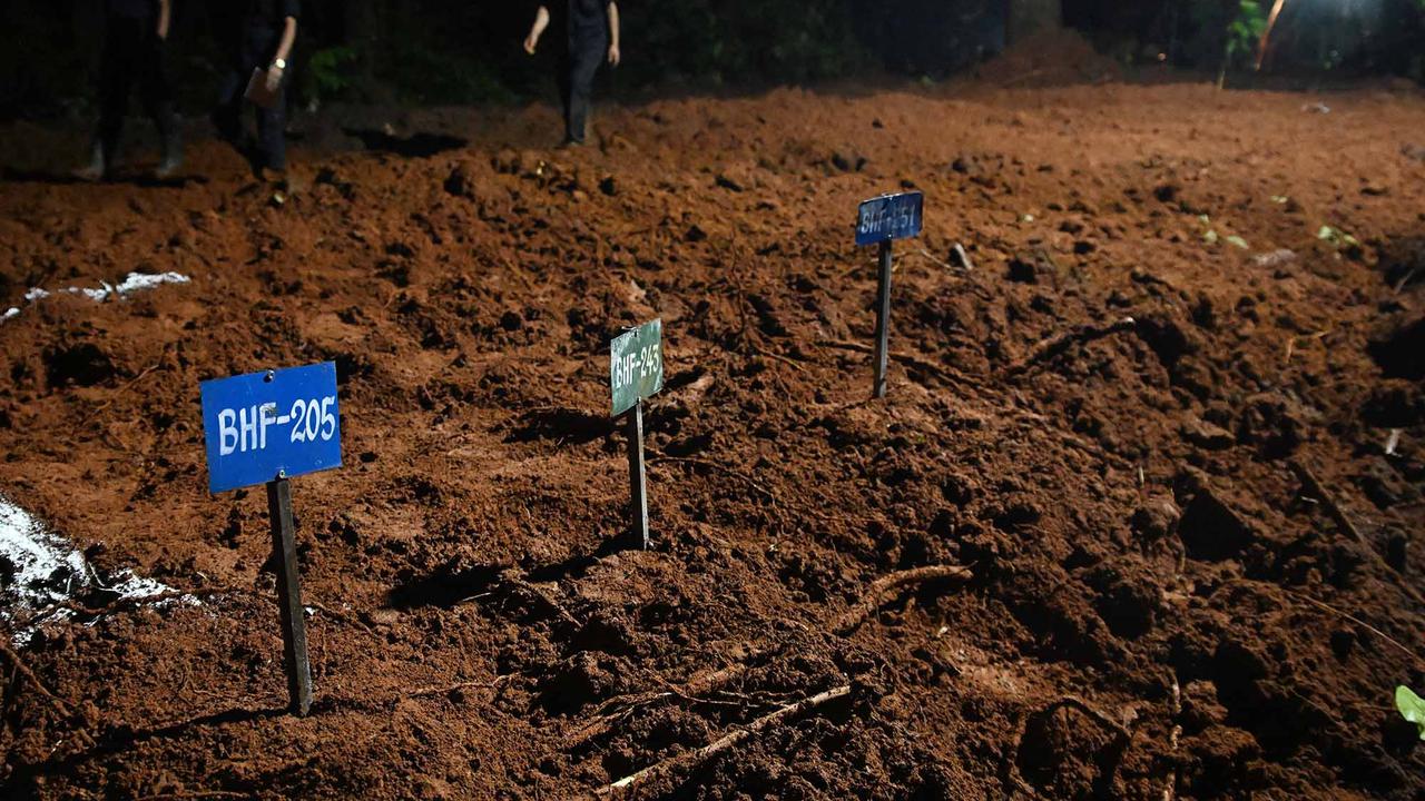 Jenazah Korban Banjir Nepal Mulai Dikremasi dan Dimakamkan Massal
