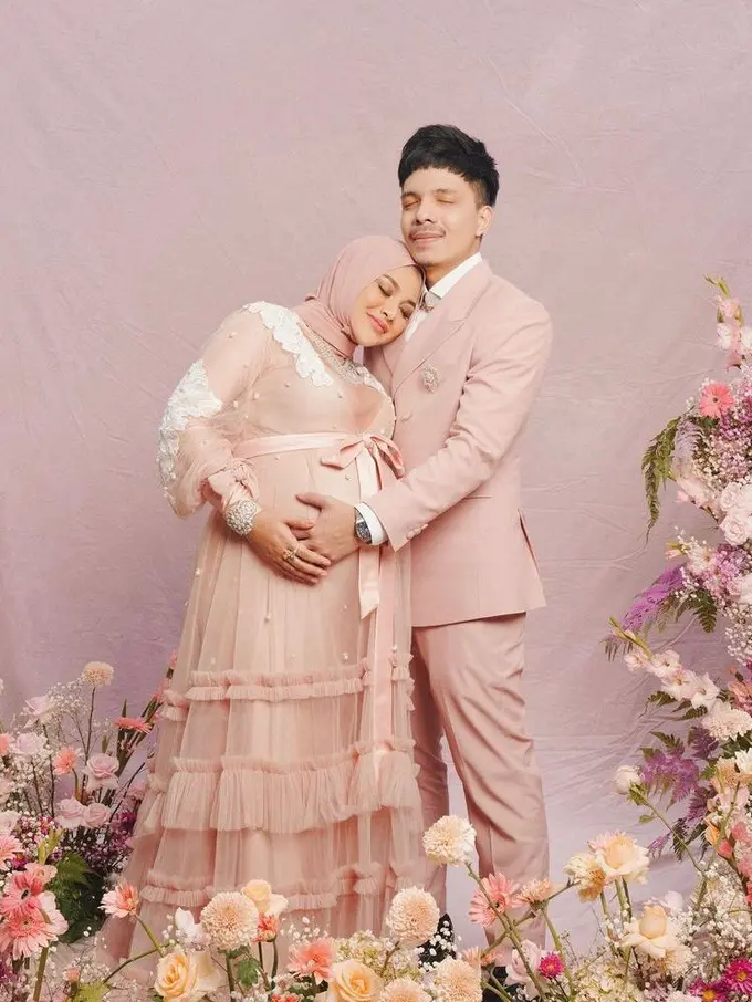 Deretan Kado Mewah untuk Bayi Aurel Hermansyah dan Atta Halilintar, Ada 3 Stroller Seharga Rp170 Juta