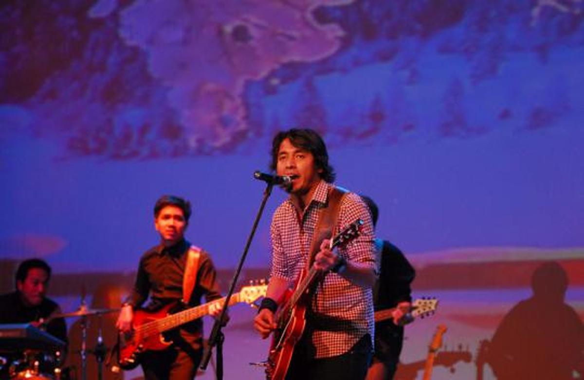 Jokowi hadiri perayaan malam Natal PDIP
