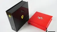 Buku Ferrari yang diterbitkan Kraken Opus pada 2011 dengan judul ‘The Official Ferrari Opus’ akan dilelang dengan harga miliaran rupiah. (Carscoops)