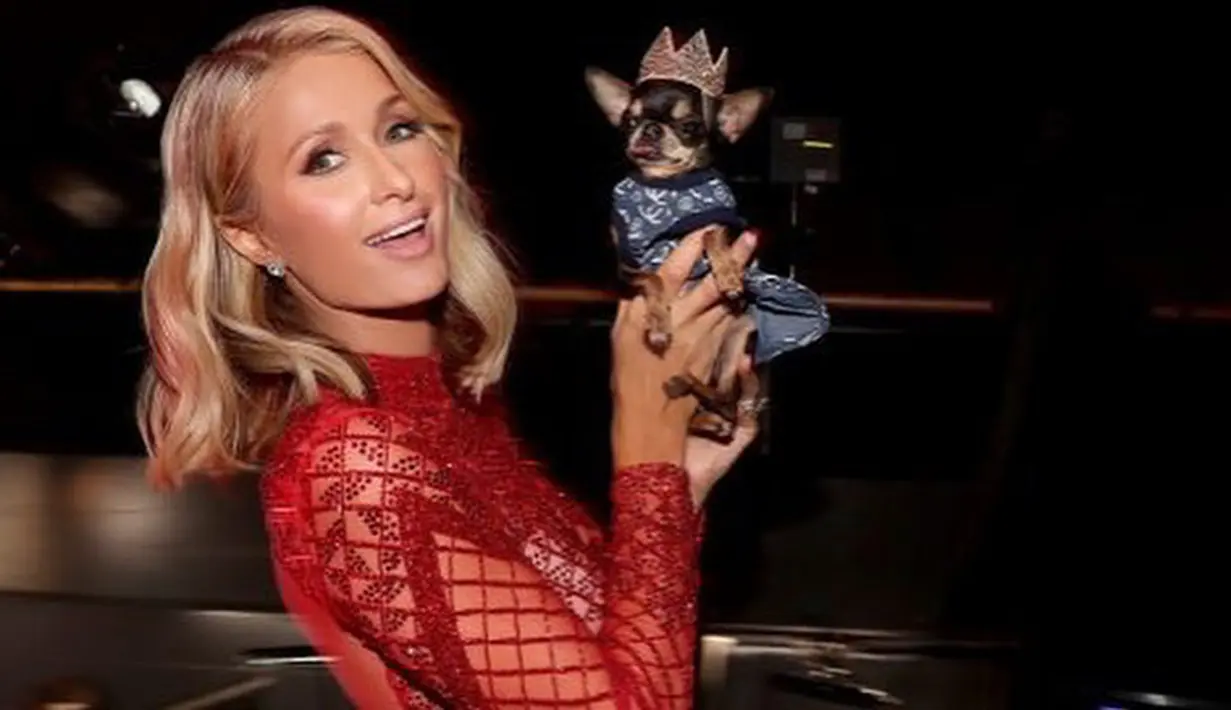 Dilansir dari E! News, Paris Hilton bersedia untuk membuka mengenai persiapan pernikahannya. (instagram/parishilton)