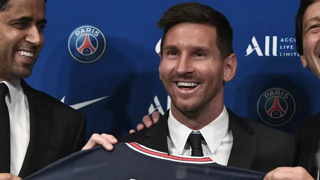 Jersey PSG Nomor 30 untuk Lionel Messi