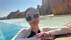 Namun selepas menunaikan ibadah di Makkah dan Madinah, BCL, Tiko dan Noah lanjut liburan di Al Ula. Tempat ini kerap jadi sorotan karena sejarahnya yang disebut terkutuk. Namun netizen justru fokus dengan gaya hijab BCL. (Liputan6.com/IG/@itsmebcl)