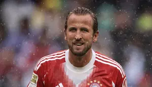 Harry Kane mengenakan jersey baru Bayern Munchen. (X/Bayern Munchen)