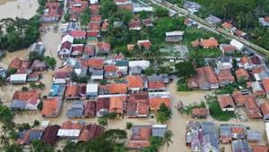 Banjir rendam 20 kecamatan di Karawang. (Antara)