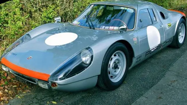 Replika Supercar Berbahan Plastik Ini Dibanderol Mahal