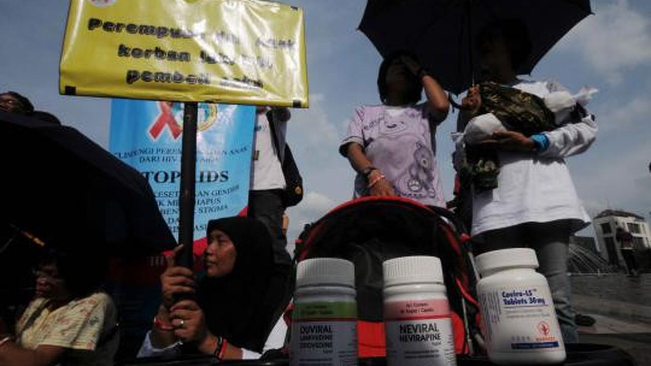 Peringati HIV/Aids se-dunia, ratusan aktivis padati Bundaran HI