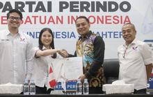 FOTO: Angela Tanoesoedibjo Serahkan Surat Dukungan Perindo ke Bakal Cawalkot Surabaya Ery Cahyadi