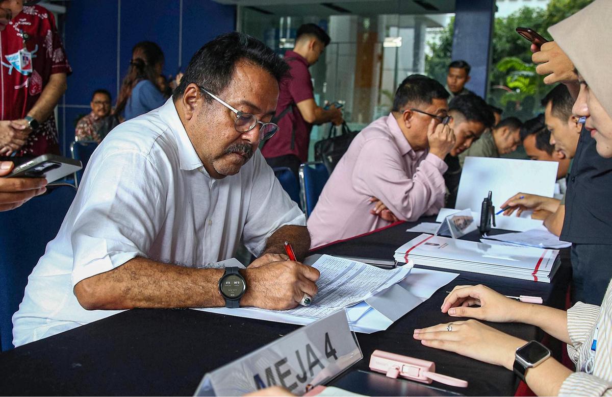 FOTO: Pemeriksaan Kesehatan dan Pengambilan Tanda Pangkat Kepala Daerah Terpilih Hasil Pilkada 2024