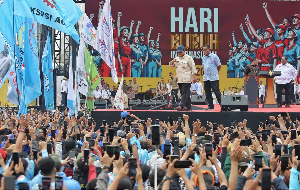 Prabowo hadiri perayaan Hari Buruh di Monas