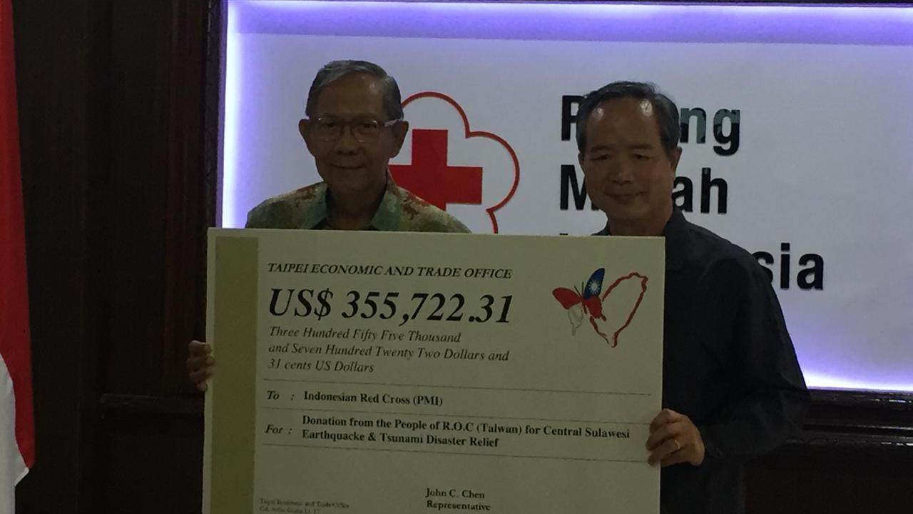 Pemerintah Taiwan lewat Kantor Dagang dan Ekonomi (TETO) kembali memberi bantuan untuk pembangunan dua sekolah di Sulawesi Tengah (Liputan6.com/Teddy Tri Setio Berty)