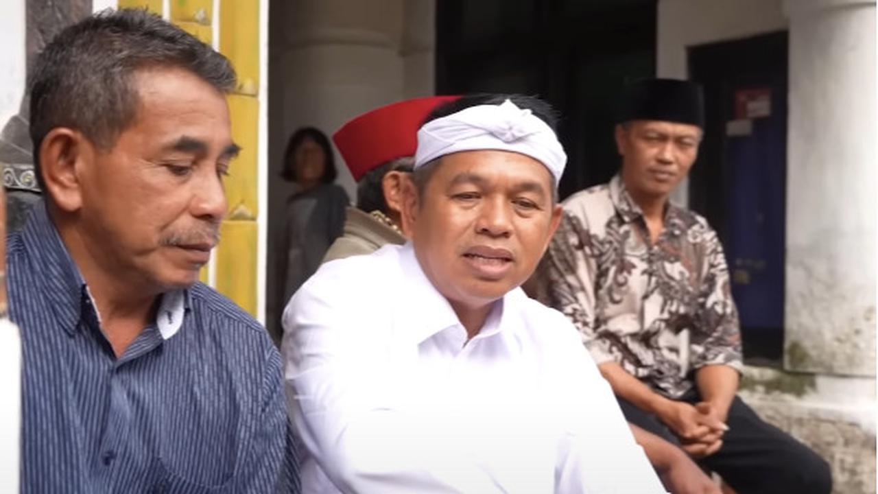 ⁠Dedi Mulyadi Melongo Lihat Kampung Beda Agama di Ciamis Jawa Barat 'Hebat Hidup Damai