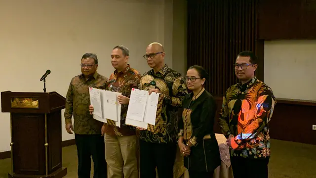 SKK Migas dan Jaksa Agung Muda Intelijen (Jamintel) Kejaksaan Agung melakukan penandatanganan perjanjian kerja sama pengawasan Proyek strategis hulu migas. (Dok SKK Migas)