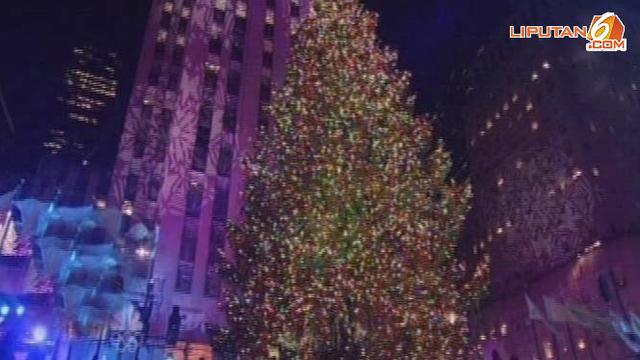 Video Ada Pohon Natal Raksasa Di New York Global Liputan6com