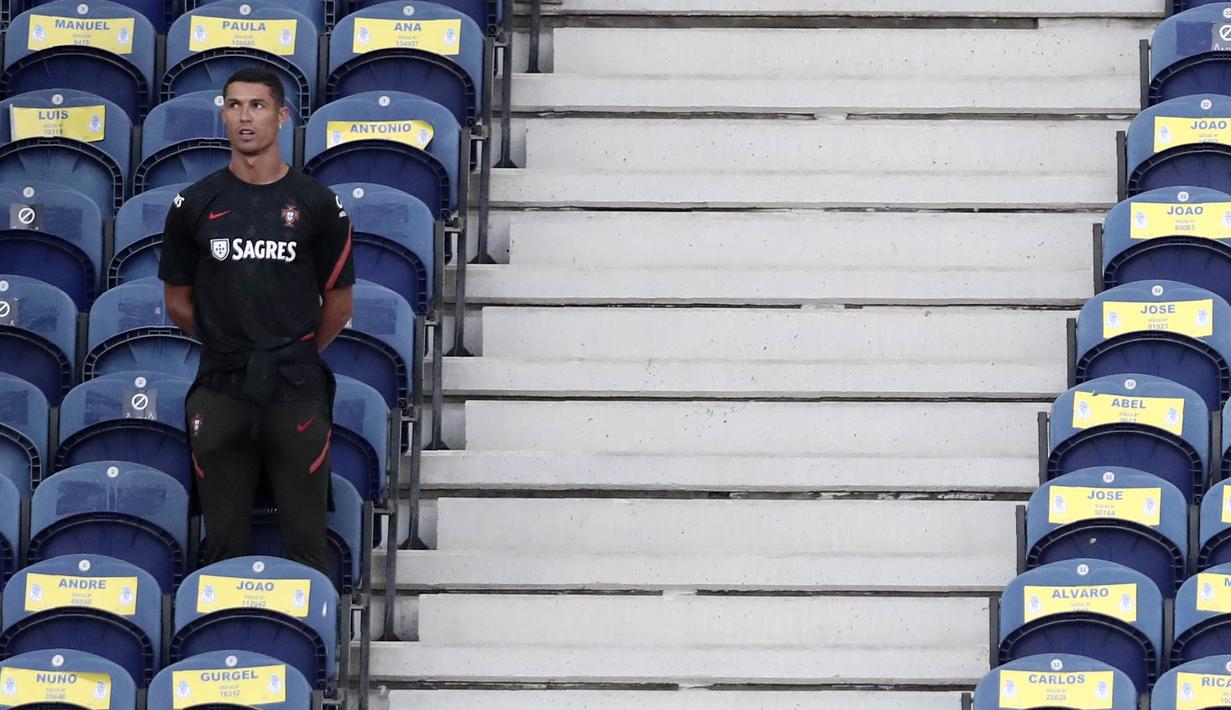 Bintang Juventus itu mengalami infeksi pada jari kakinya karena sengatan lebah. (AP/Miguel Angelo Pereira)