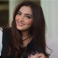 Bahkan Arsy mulai mengikuti gerak gerik yang dilakukan oleh anak pertama Anang Hermansyah dan Krisdayanti tersebut. Ada hal yang membuat Ashanty khawatir saat putrinya sering mengikuti kakaknya.  (Isntagram/ashanty_ash)