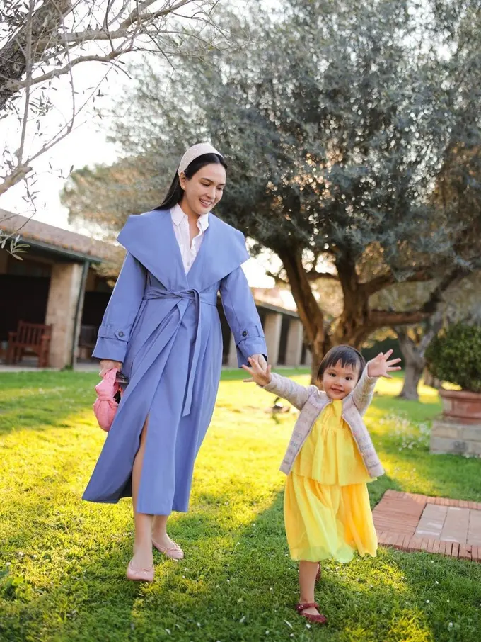 Shandy Aulia liburan bareng anak di Roma, Italia