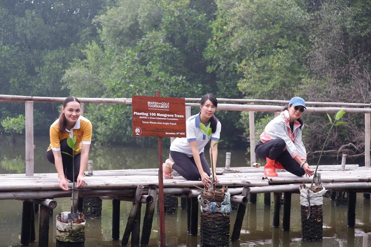 Marcella Zalianty bersama Jolene Marie Rotinsulu dan Jola Sharon