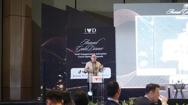 Rosan Roeslani saat berbicara Indonesian Youth Diplomacy (IYD) di Royal Glass House, Park Hyatt Jakarta. (Istimewa)