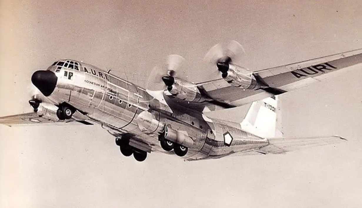 Pesawat militer milik Angkatan Udara Republik Indonesia (AURI) jatuh di Selat Malaka pada 3 September 1964. Pesawat beregistrasi T-1307 itu terjatuh saat menjalani misi Operasi Dwikora. (Ilustrasi Istimewa)