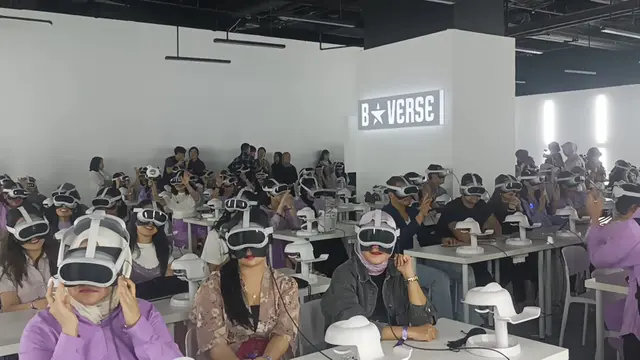 BSTARVERSE