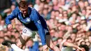 5. Duncan Ferguson - Duncan Ferguson merupakan seorang striker yang pernah bermain di Liga Inggris namun permainanya sangat kasar. Duncan Ferguson pernah mendekam di penjara selam tiga bulan akibat menanduk John McStay ketika bermain untuk Rangers. (AP Photo/Dave Kendall/PA)