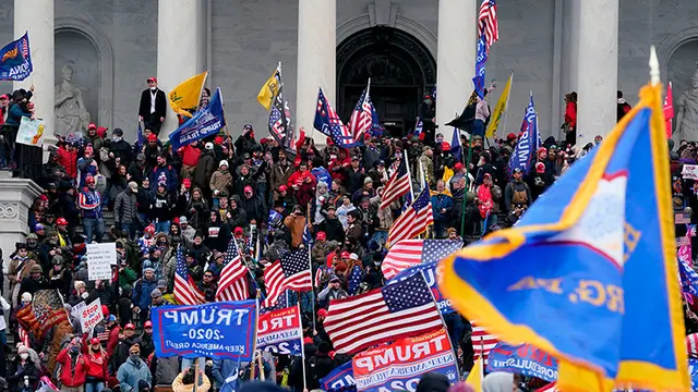Gedung Capitol Hill diserbu massa pro-Donald Trump. (Alex Edelman/AFP/