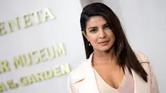 Aktris Bollywood, Priyanka Chopra menghadiri gala tahunan Hammer Museum di Los Angeles, 14 Oktober 2017. Priyanka diundang atas usaha filantropinya sebagai Duta Besar UNICEF. (AFP PHOTO / VALERIE MACON)