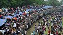 Penuhnya kereta untuk mudik di Bangladesh (source:merdeka.com)