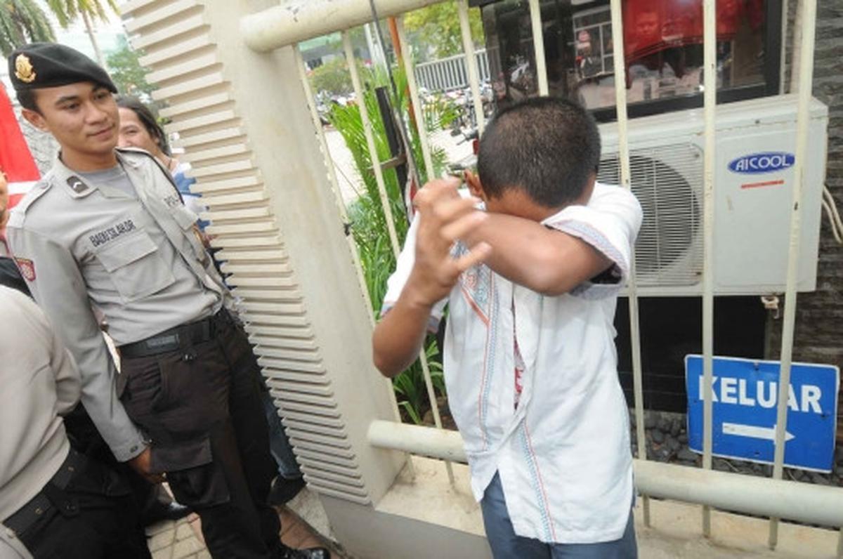 Ini pelajar SMK yang beraksi anarkis palak dan rusak bus Kopaja