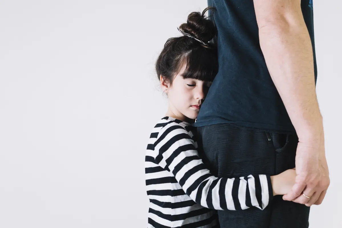 Waspada Child Grooming! Manipulasi Terselubung yang Menghancurkan Mental Anak - Cover