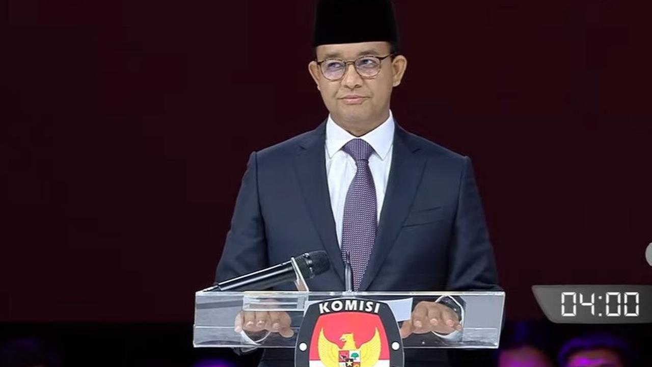 Anies menambahkan, seniman dan budayawan dapat tumbuh berkembang membangun karya-karya luar biasa.<br>