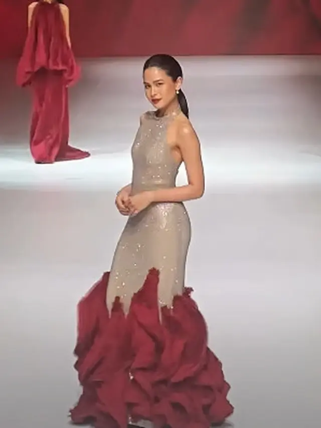 Dari Panggung ASEAN ke Runway, Pesona Menyala Maudy Ayunda dengan Sentuhan Merah