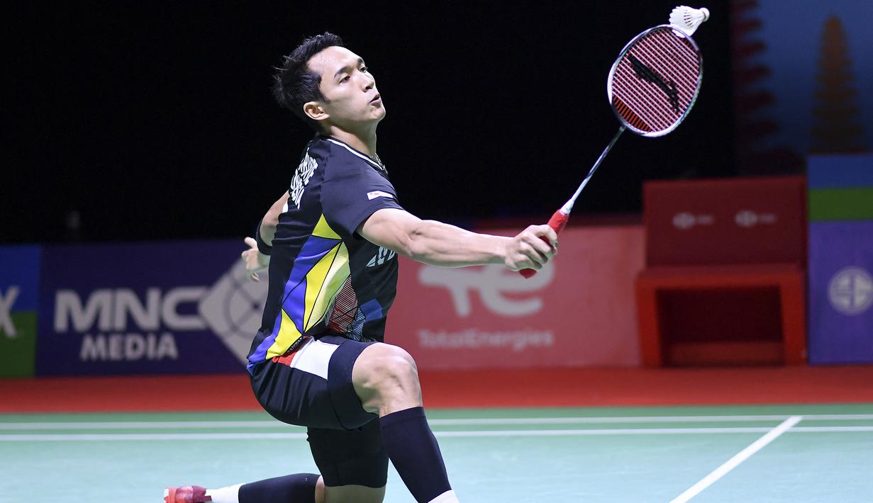 Tunggal putra Jonatan Christie yang diunggulkan ditempat ke-4 lolos ke semifinal setelah menang atas Toma Junior Popov (Prancis) yang berperingkat 33 BWF dengan rubber game, 21-18, 16-21, 24-22. Jojo akan jumpa pemenang antara Kidambi Srikanth dan Anders Antonsen. (AFP/PBSI)