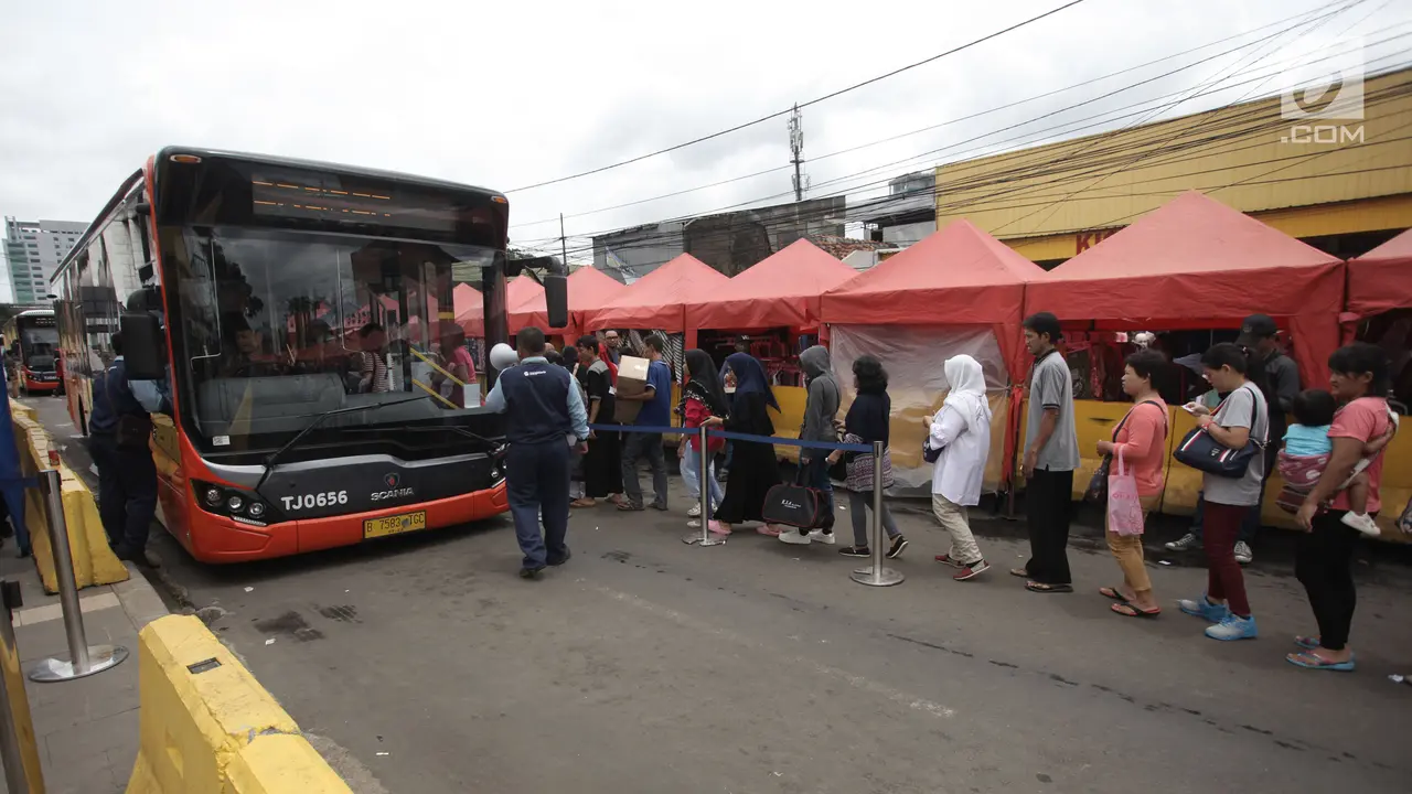 Transjakarta Tanah Abang Explorer Kembali Beroperasi