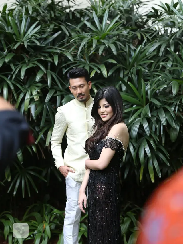 [Bintang] Denny Sumargo dan Dita Soedarjo